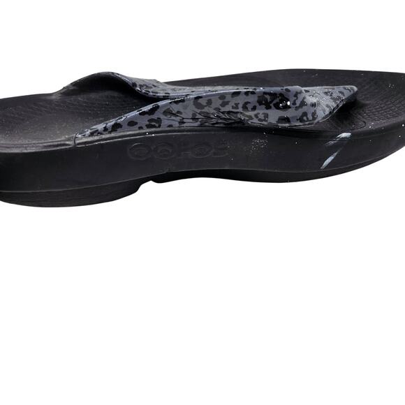 Oofos Black T-Strap Waterproof Casual Slip On Thong OOlala Luxe Leo Sandals 8 - Picture 6 of 9